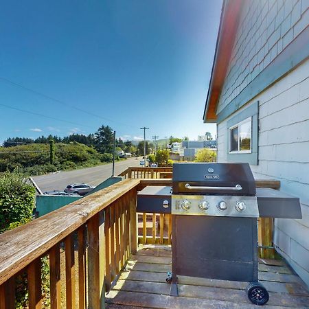 Villa Coastal Breeze à Depoe Bay Extérieur photo