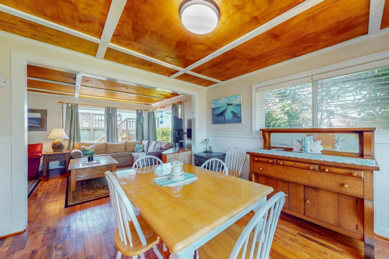 Villa Coastal Breeze à Depoe Bay Extérieur photo