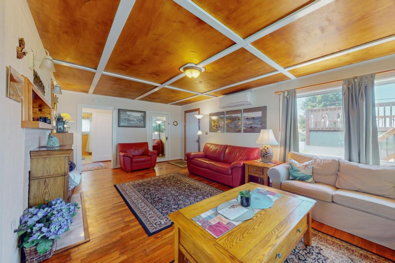 Villa Coastal Breeze à Depoe Bay Extérieur photo